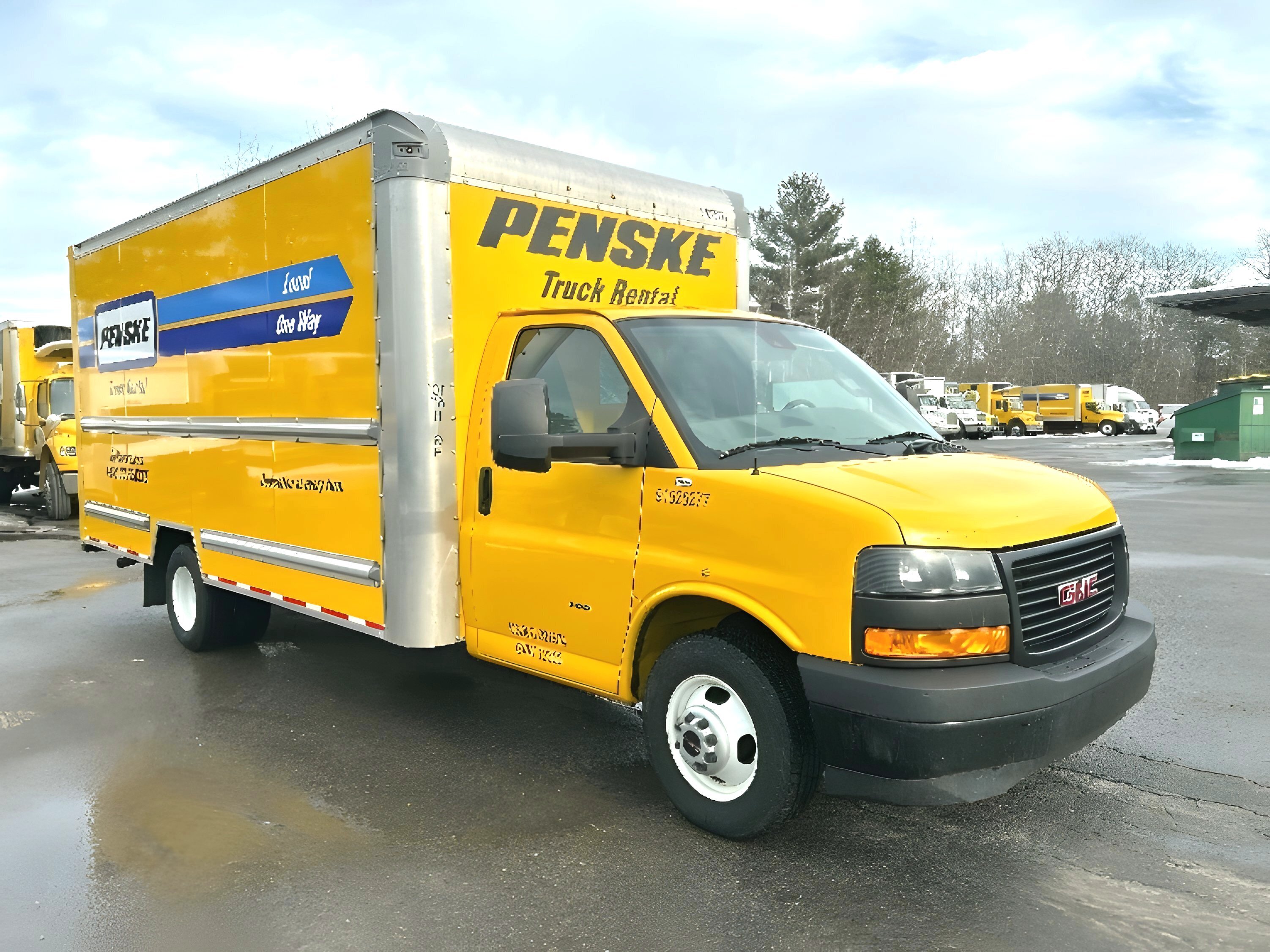 2022 GMC SAVANA in Londonderry, NH