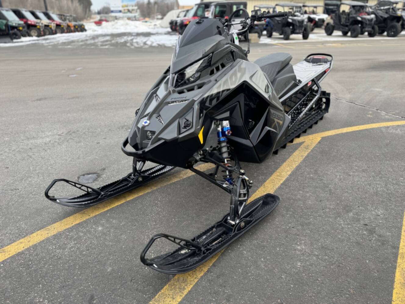 A photo of this 2024 Polaris 850 RMK KHAOS SLASH 165