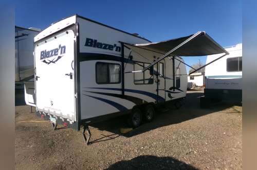 2016 Pacific Coachworks BLAZ'N 21FS in camp verde AZ