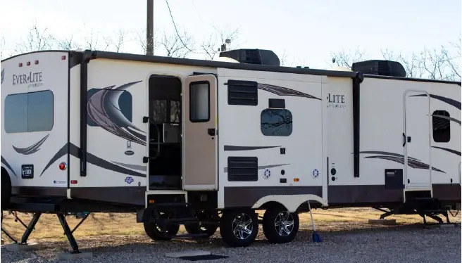 2015 Evergreen EVER-LITE 291RLS in electra TX