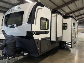 2026 FOREST RIVER ROCKWOOD MINI LITE 2522FB