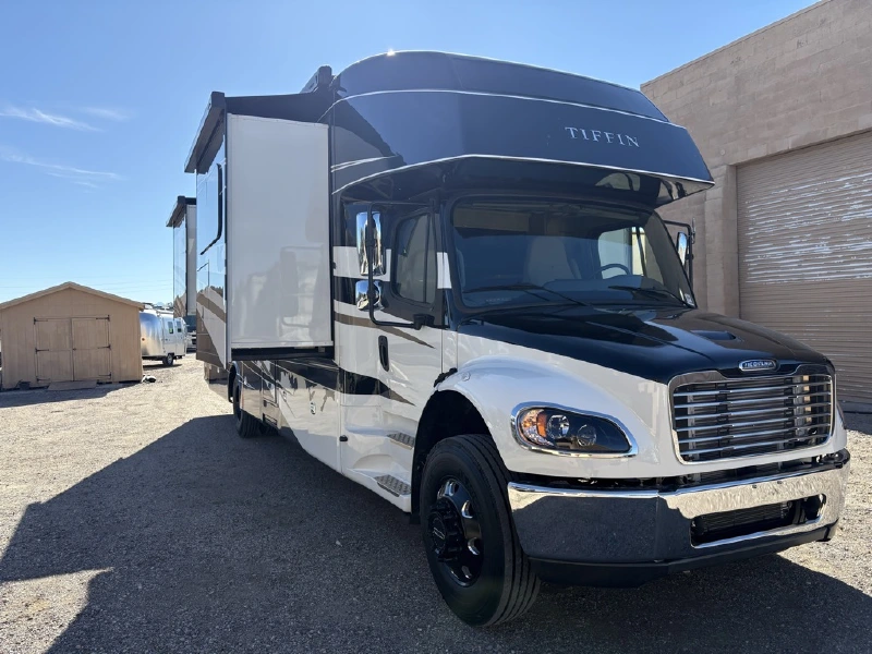 2023 TIFFIN MOTORHOMES