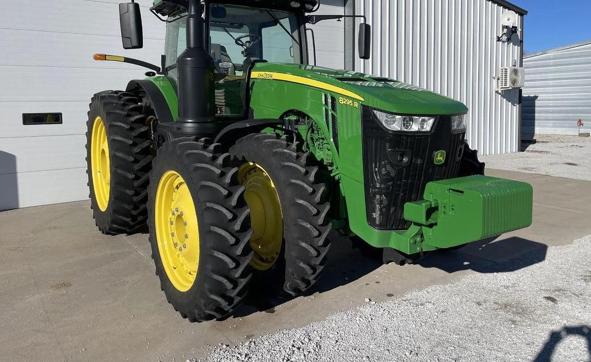 2019 JOHN DEERE 8295R in Geneva, NE