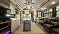 2021 Keystone MONTANA 3230CK RV