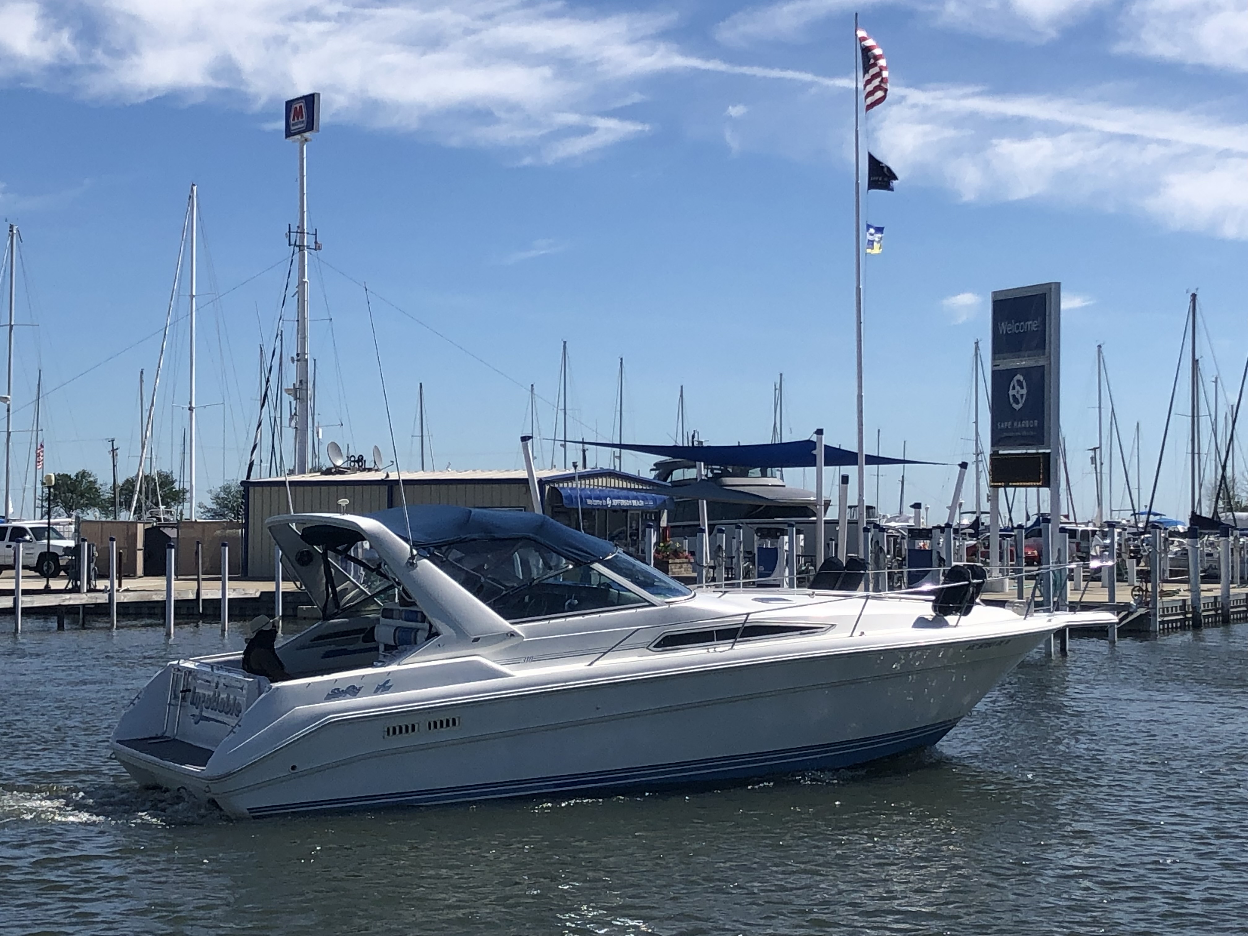 1990 Sea Ray 310 Sundancer in southfield MI