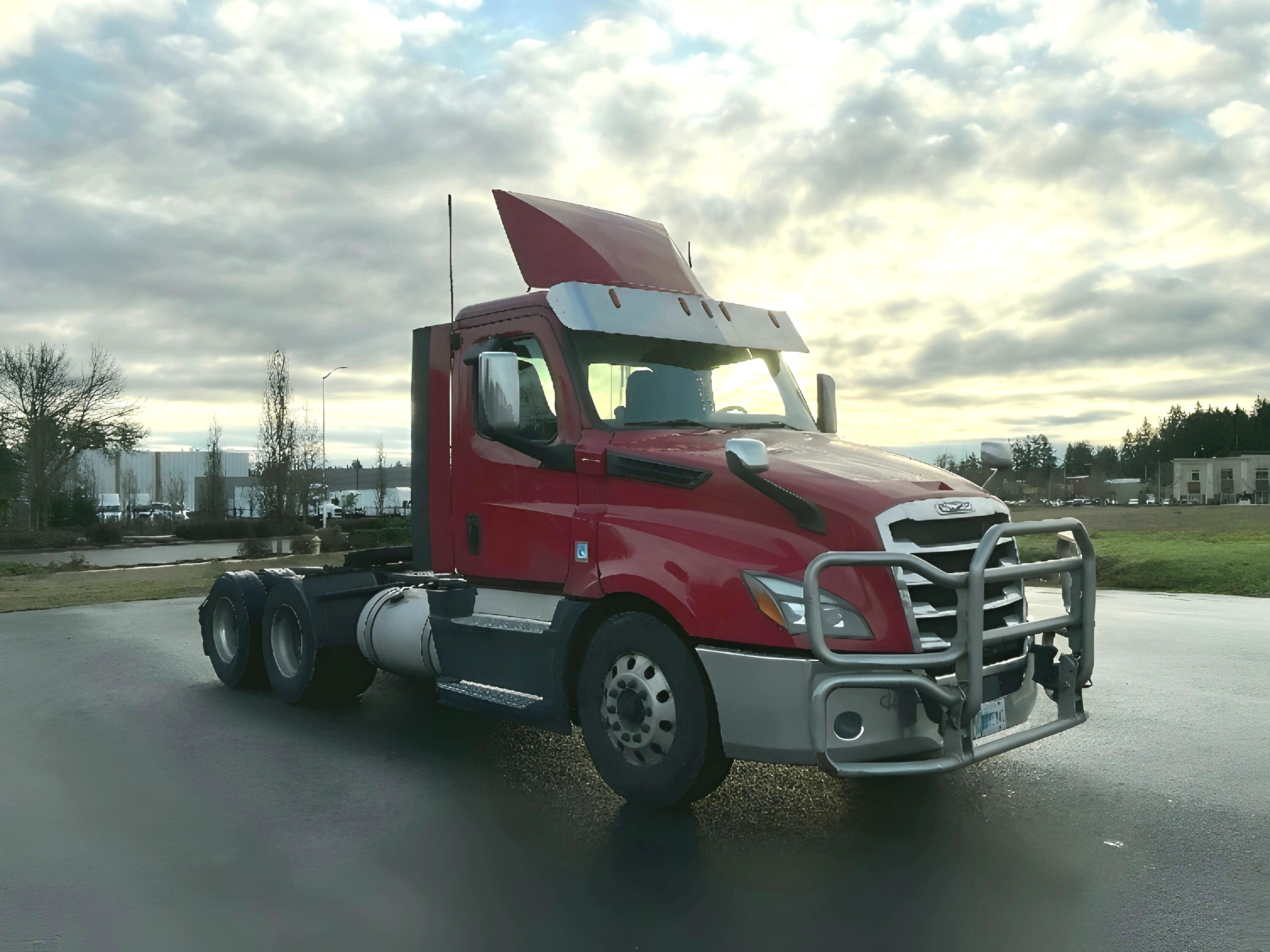 2020 FREIGHTLINER CASCADIA 126 in Lacey, WA
