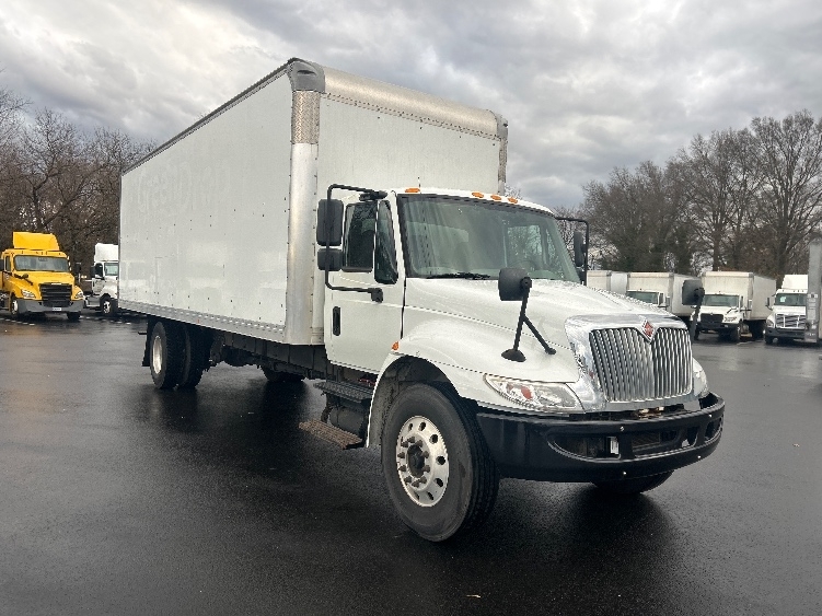 2019 INTERNATIONAL 4300 in Bensalem, PA