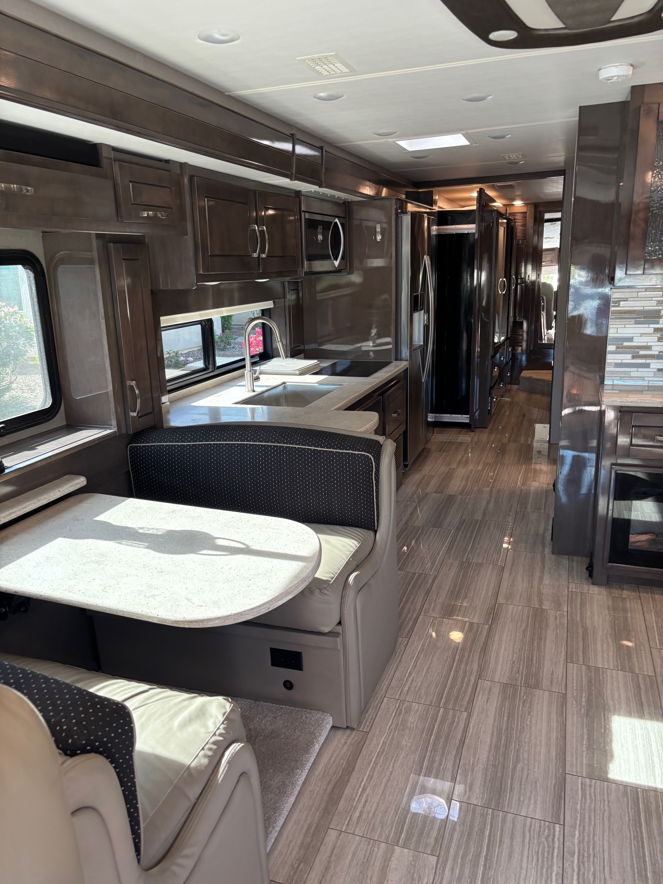 2021 Entegra Coach REATTA 37K in indio CA