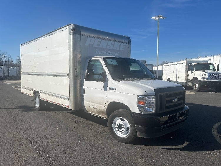 2022 FORD ECONOLINE in Dayton, NJ