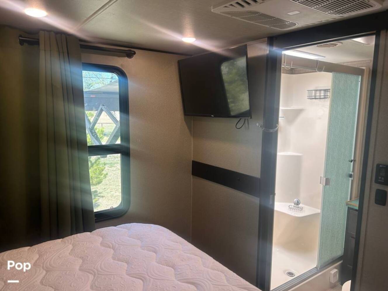 A photo of this 2018 Grand Design Momentum 399TH