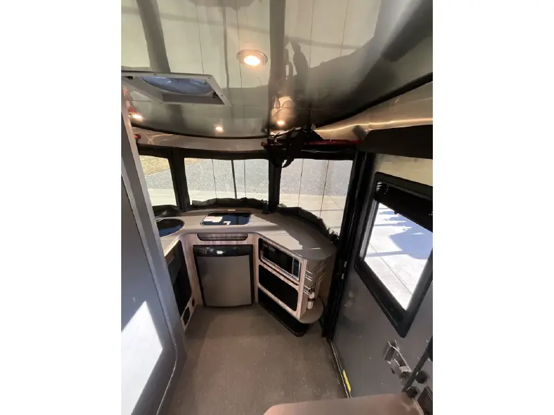 2019 AIRSTREAM BASECAMP X