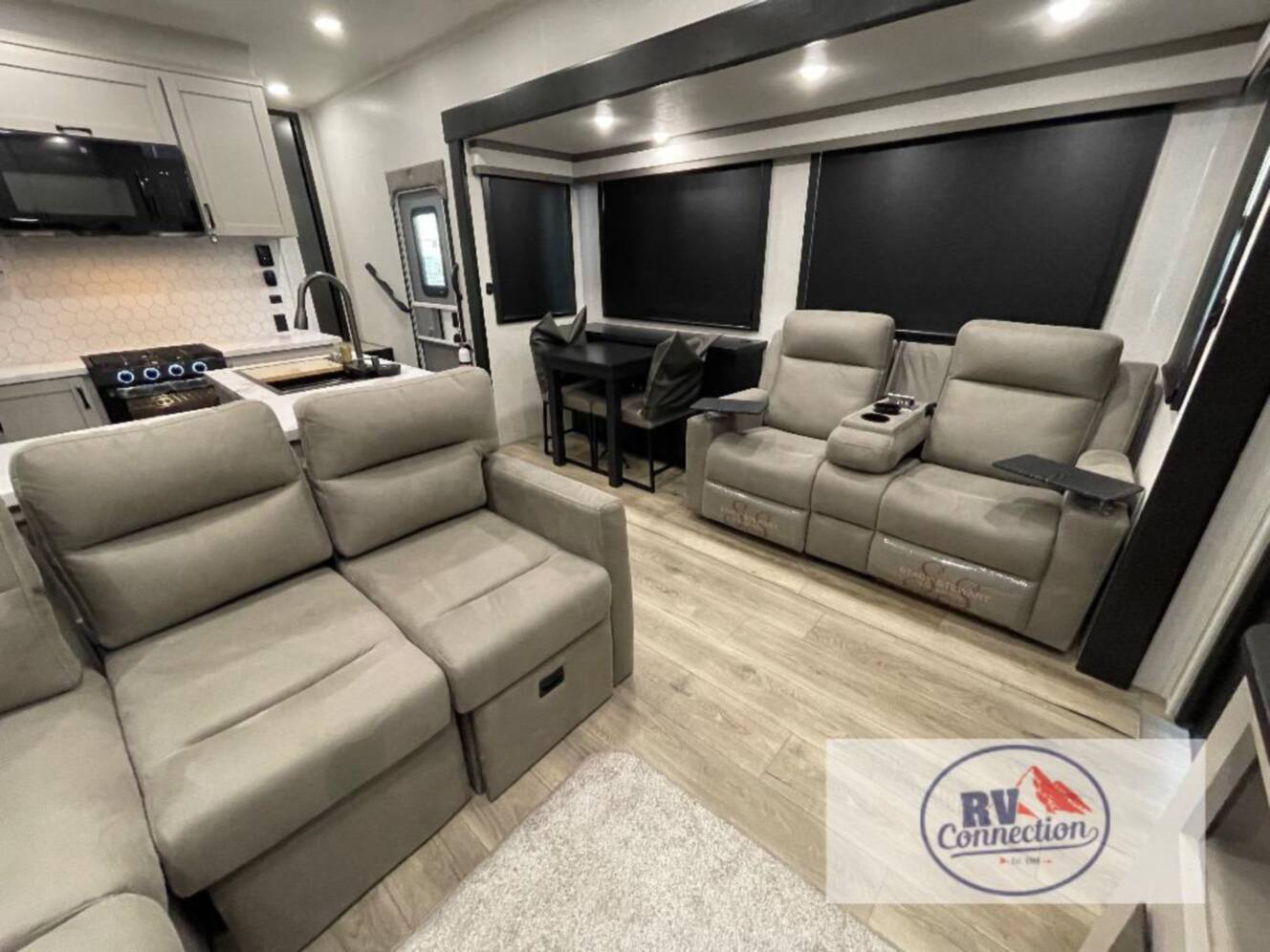 A photo of this 2026 Jayco Seismic 395