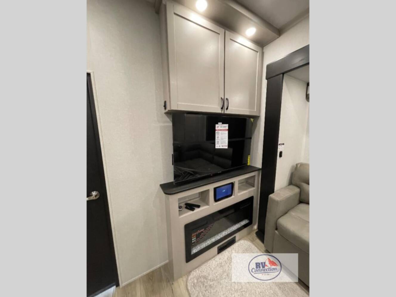 A photo of this 2026 Jayco Seismic 395