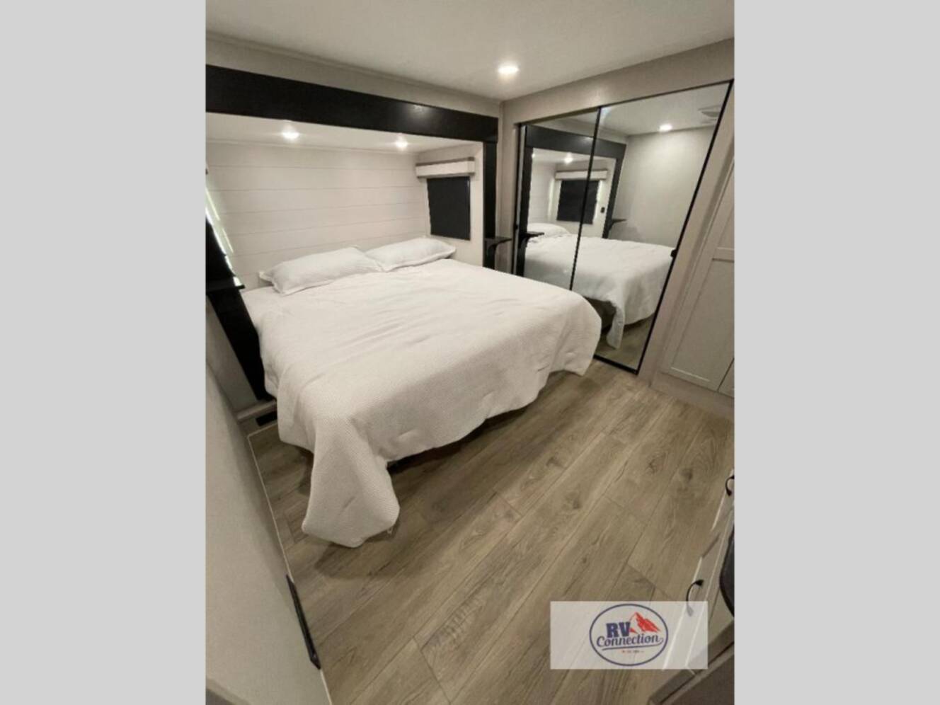 A photo of this 2026 Jayco Seismic 395