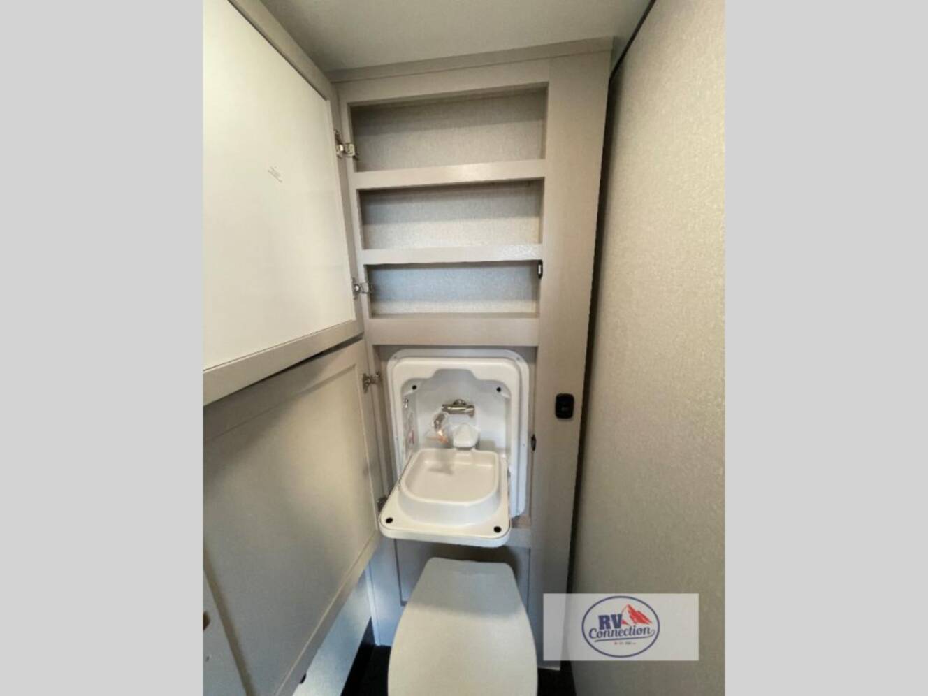 A photo of this 2026 Jayco Seismic 395