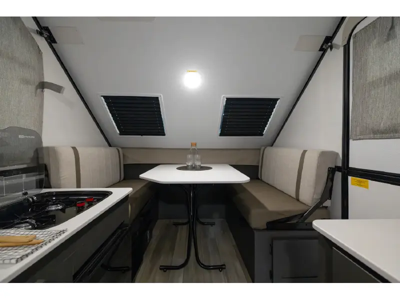 2026 FOREST RIVER ROCKWOOD HARD SIDE A122S