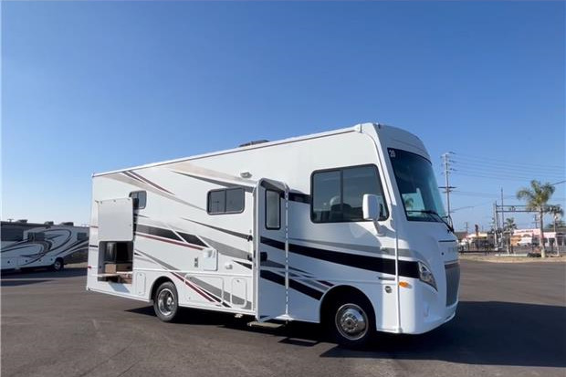 2020 Winnebago INTENT 26M in stanton CA