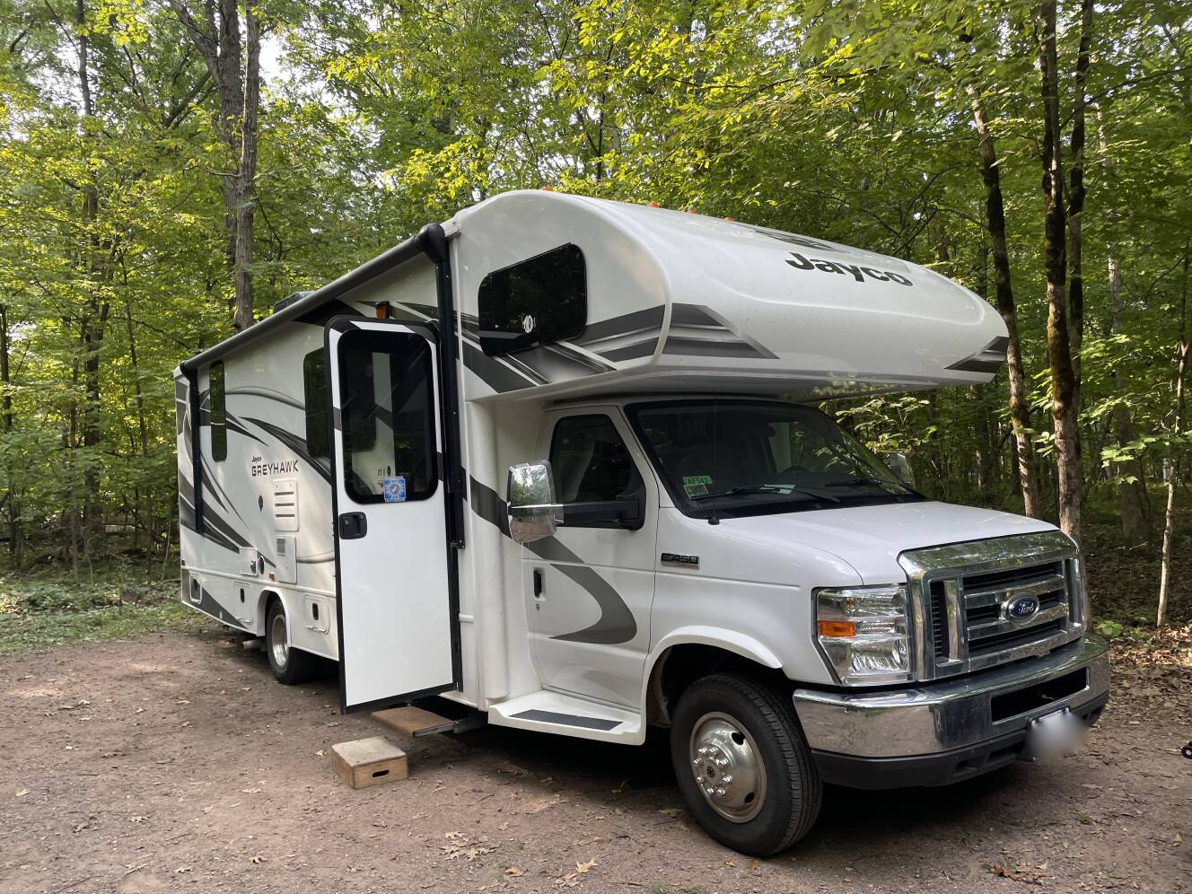 A photo of this 2020 Jayco GREYHAWK 27U