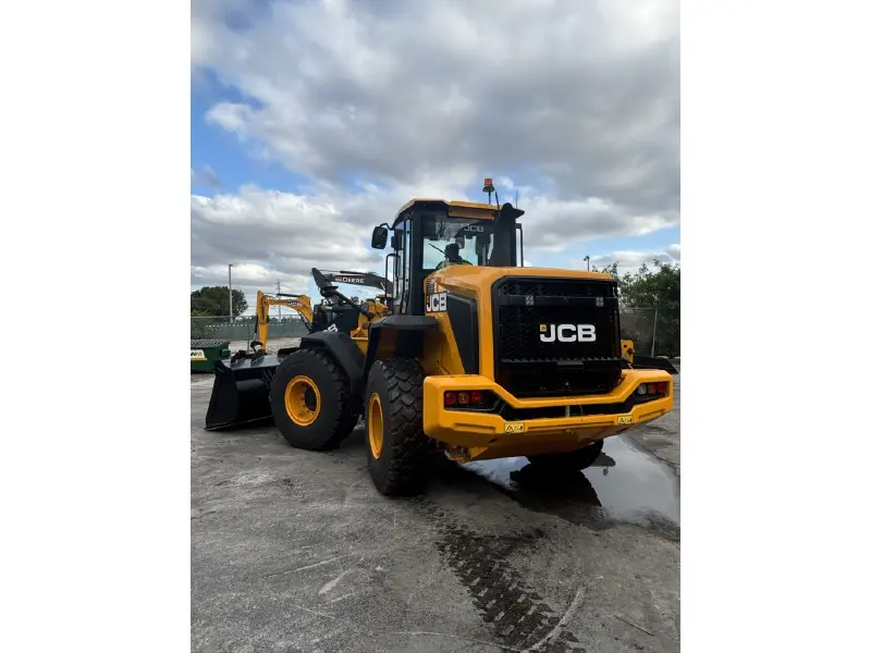 2026 JCB 427 Wheel Loader