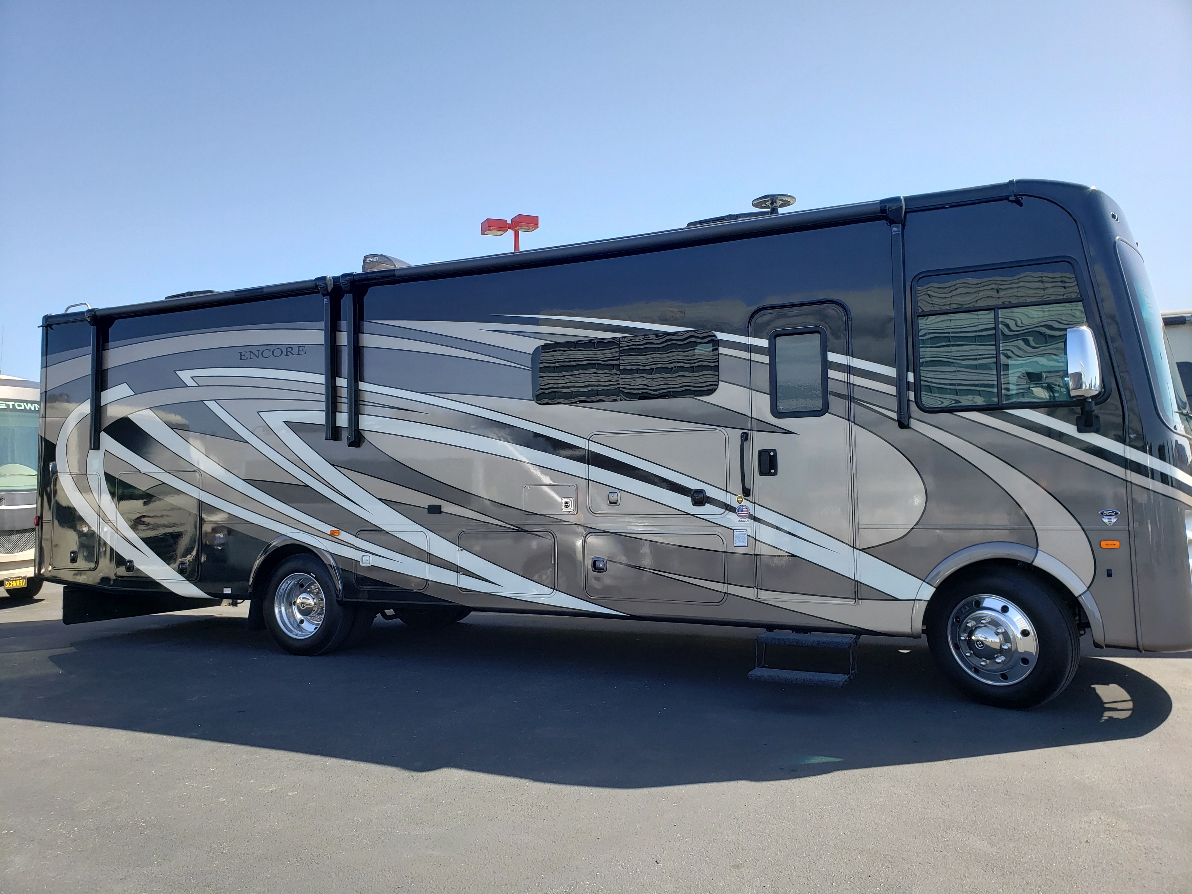 2021 Coachmen ENCORE 325SS RV