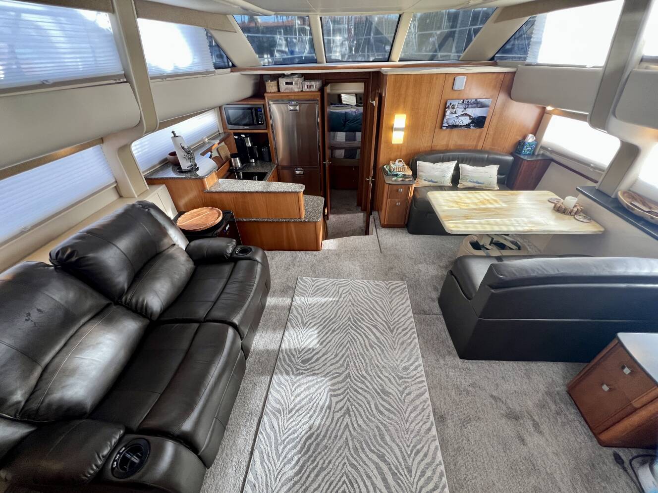 A photo of this 2004 Meridian 408 MOTORYACHT