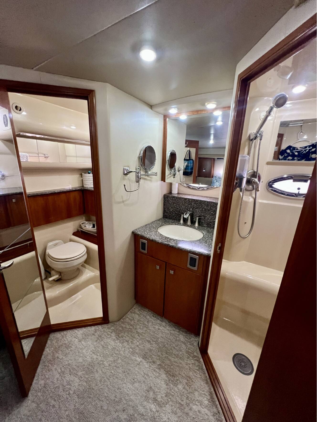 A photo of this 2004 Meridian 408 MOTORYACHT