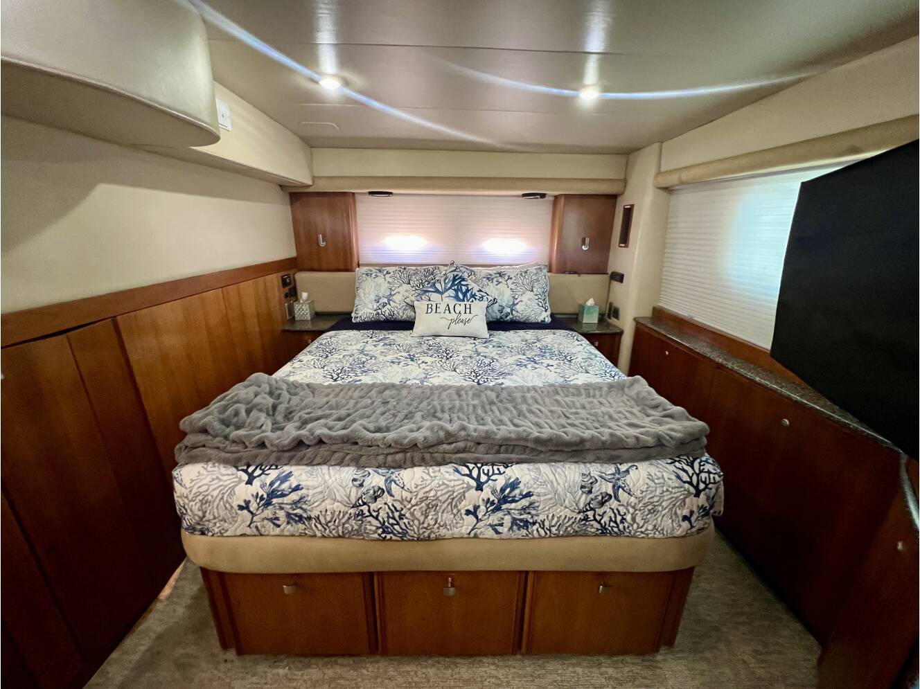A photo of this 2004 Meridian 408 MOTORYACHT