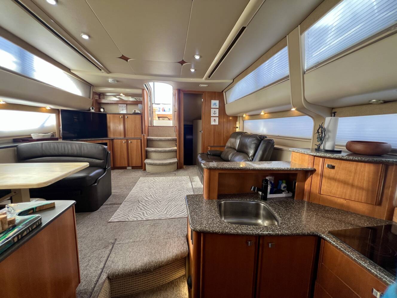 A photo of this 2004 Meridian 408 MOTORYACHT