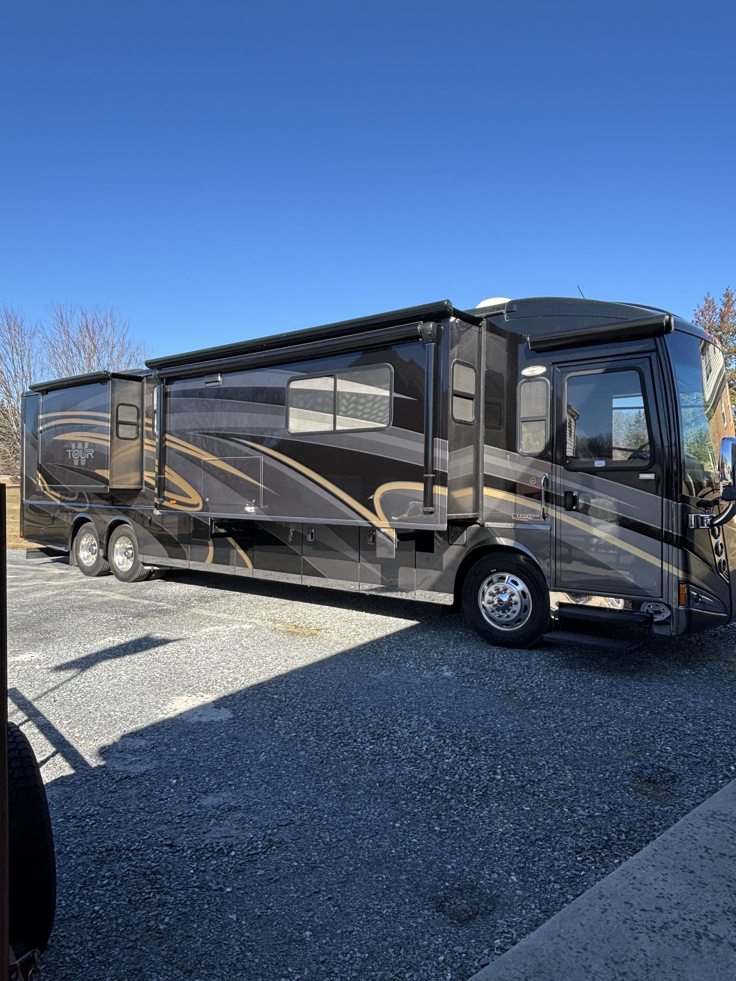 2011 Winnebago TOUR 42QD RV
