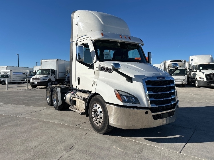 2021 FREIGHTLINER CASCADIA 116 in Aurora, CO