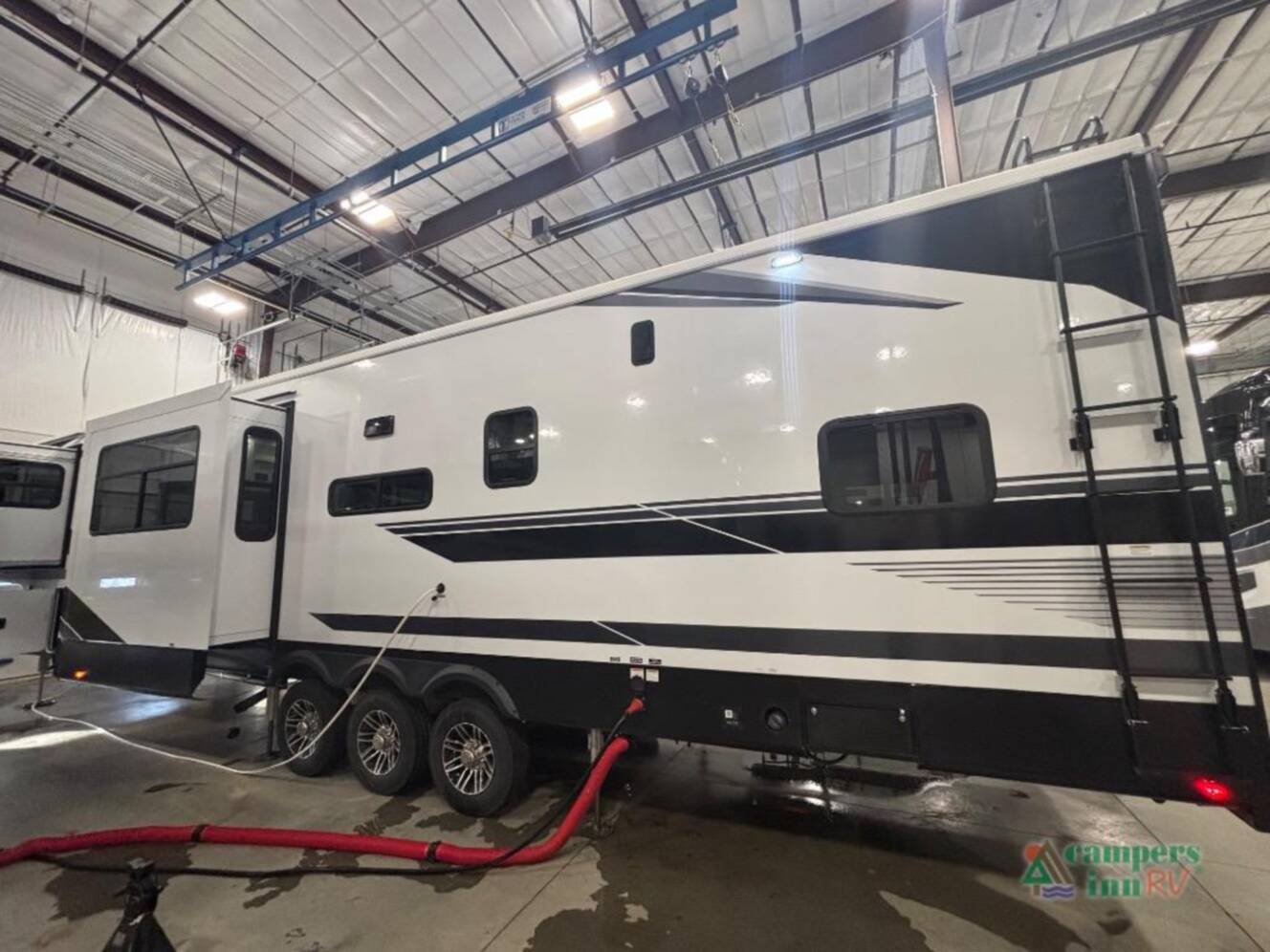 A photo of this 2026 Heartland Cyclone 3913
