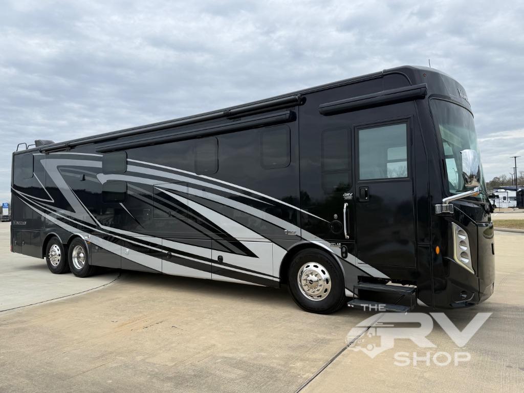 2023 Thor Motor Coach Venetian B42 Class A Diesel Motorhome - Diesel Pusher RV