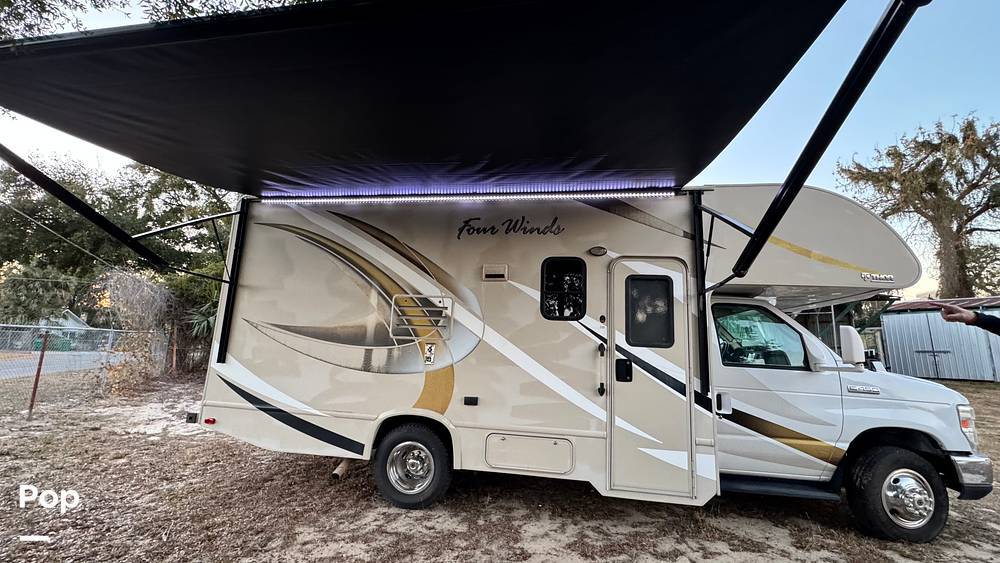 2017 Thor Motor Coach Four Winds 22B in fruitland park FL