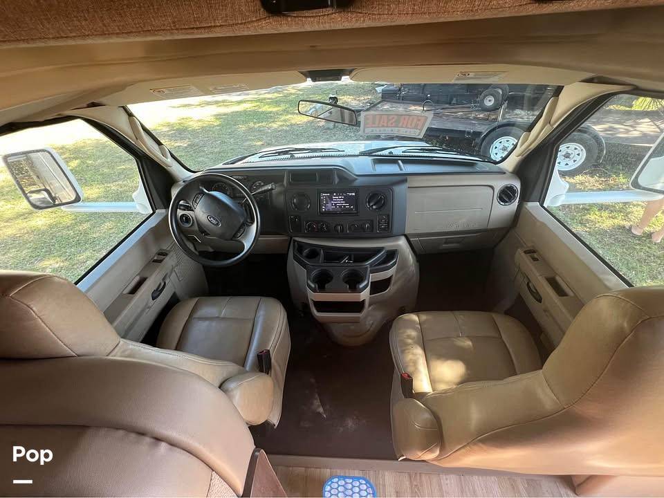 2017 Thor Motor Coach Four Winds 22B in fruitland park FL