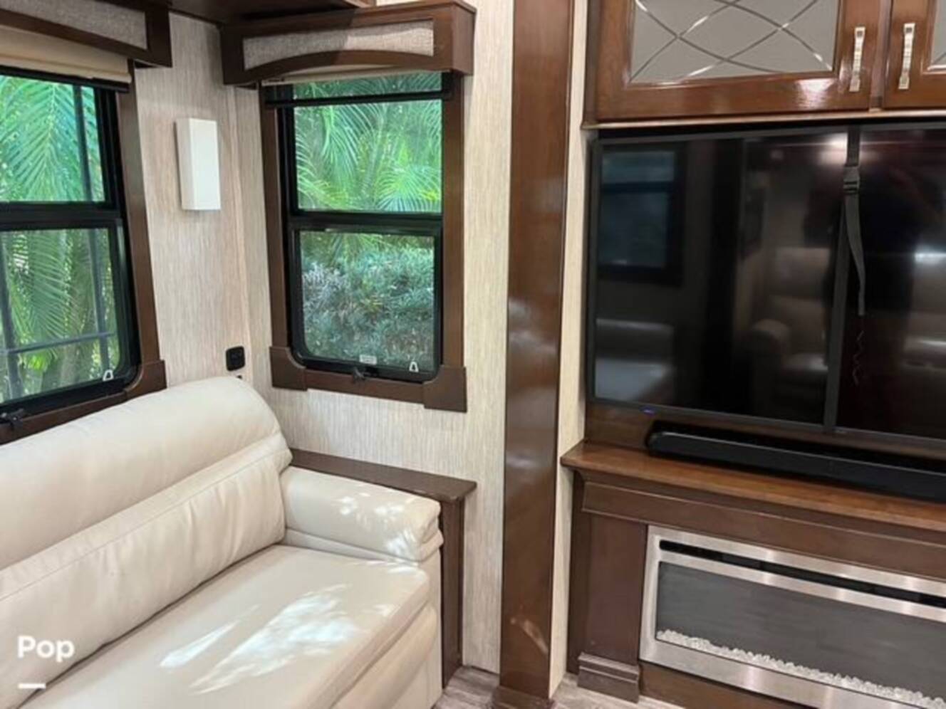 A photo of this 2019 Crossroads Redwood 3901MB