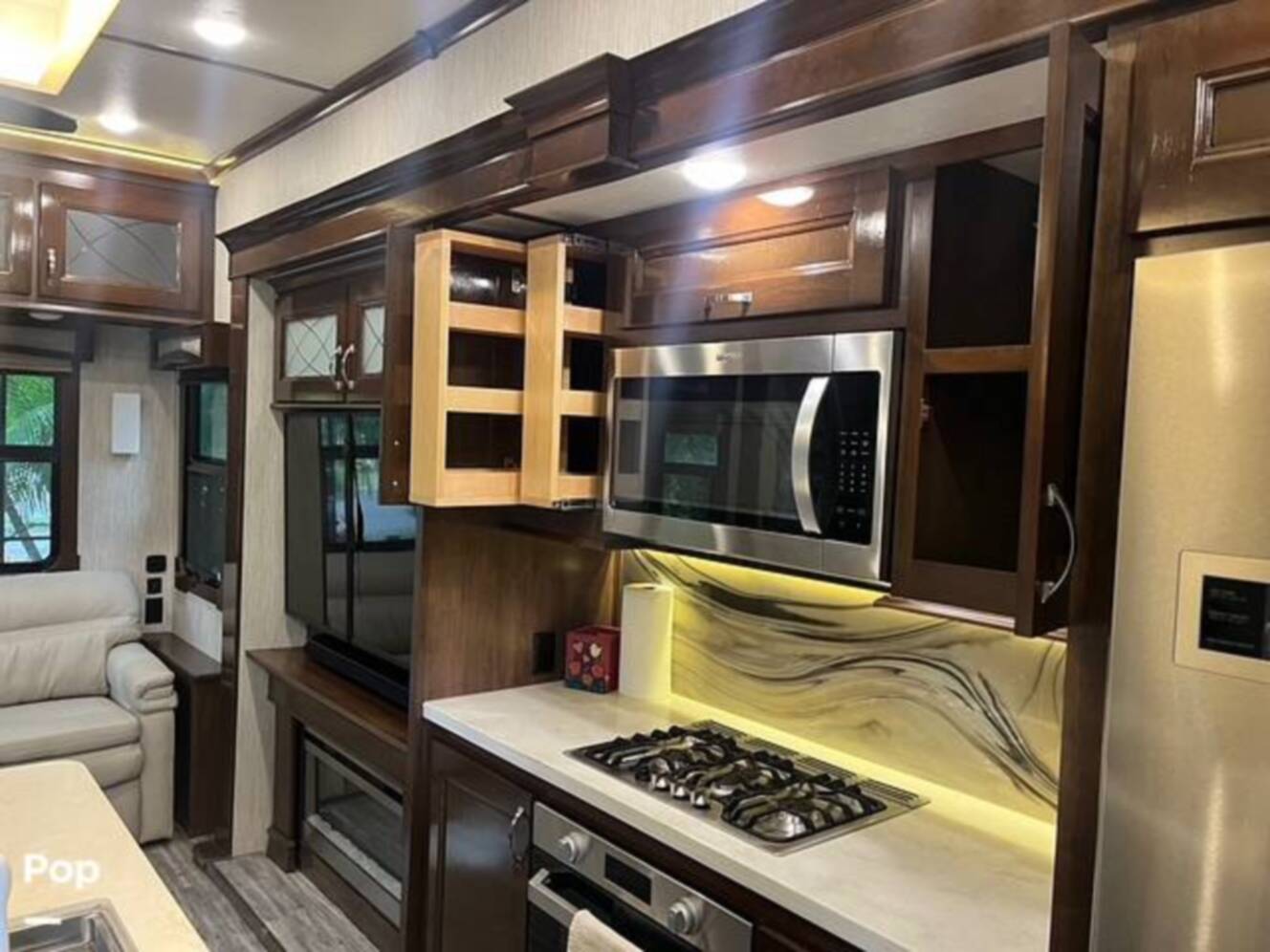 A photo of this 2019 Crossroads Redwood 3901MB