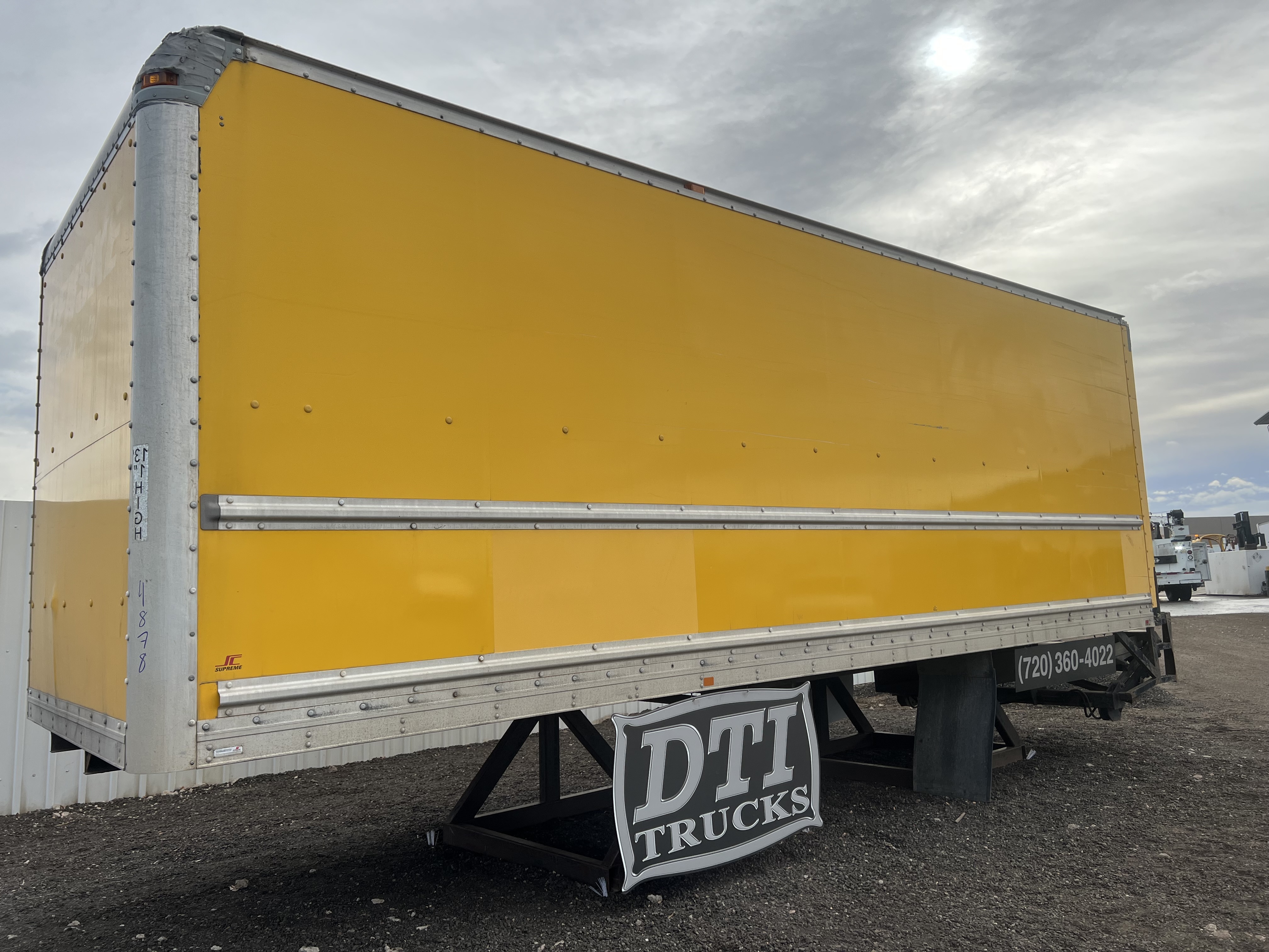 2011 SUPREME 26 FT in Denver, CO