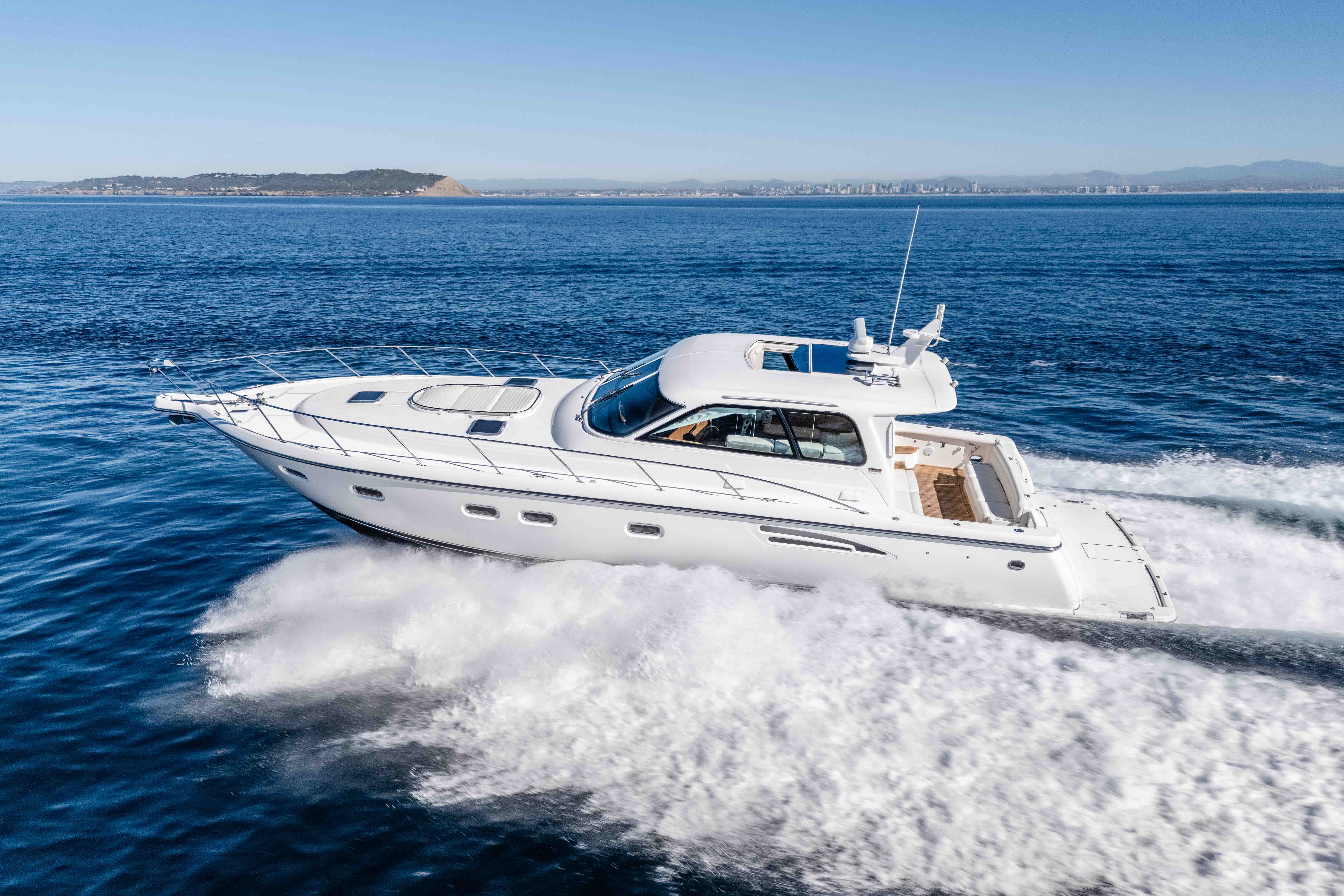 2006 Tiara Yachts 5200 Sovran Salon in san diego CA