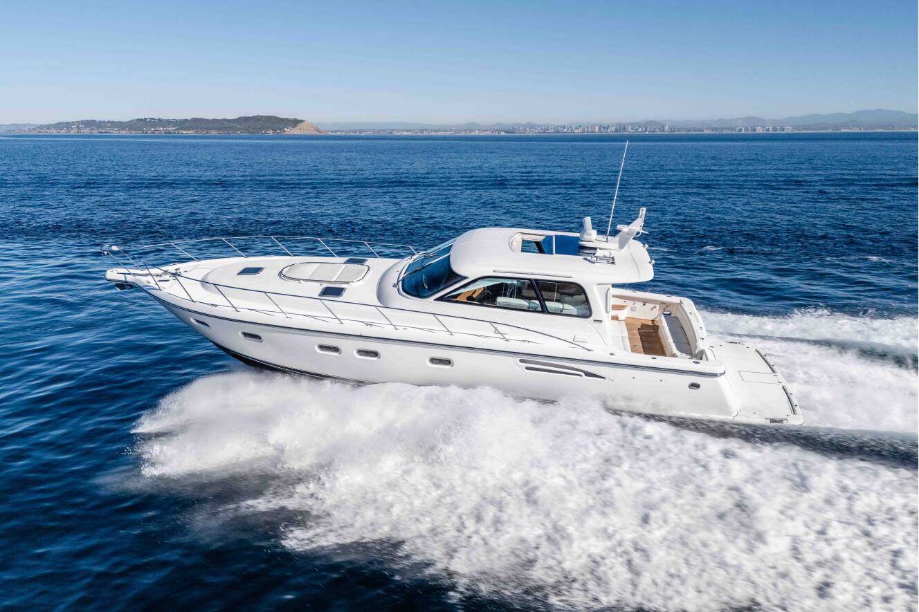 A photo of this 2006 Tiara Yachts 5200 Sovran Salon