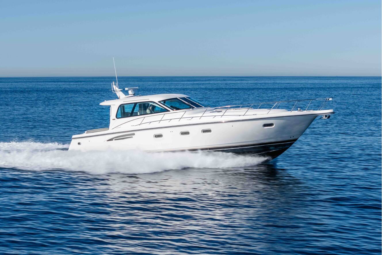 A photo of this 2006 Tiara Yachts 5200 Sovran Salon
