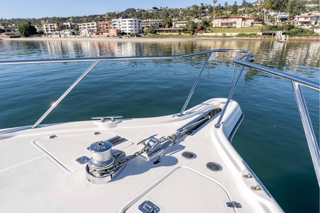 A photo of this 2006 Tiara Yachts 5200 Sovran Salon