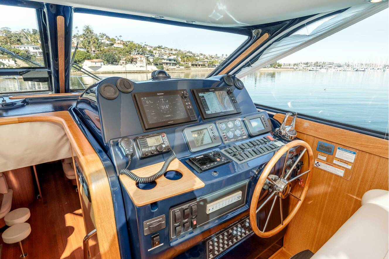 A photo of this 2006 Tiara Yachts 5200 Sovran Salon