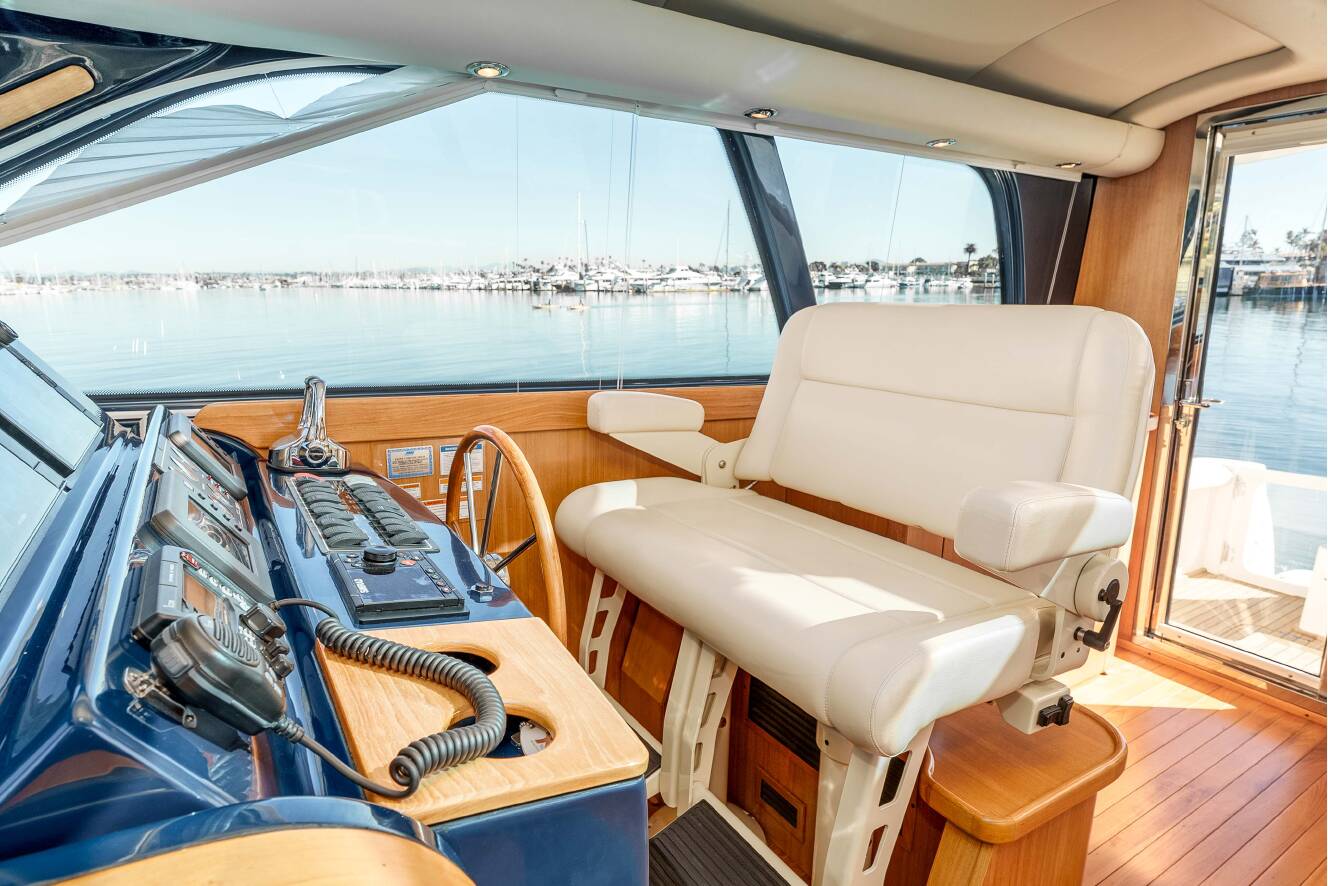 A photo of this 2006 Tiara Yachts 5200 Sovran Salon