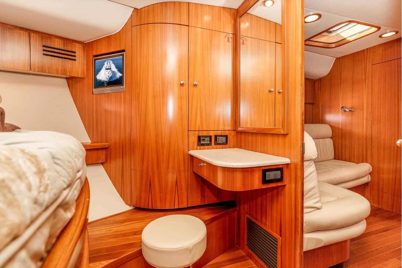 A photo of this 2006 Tiara Yachts 5200 Sovran Salon