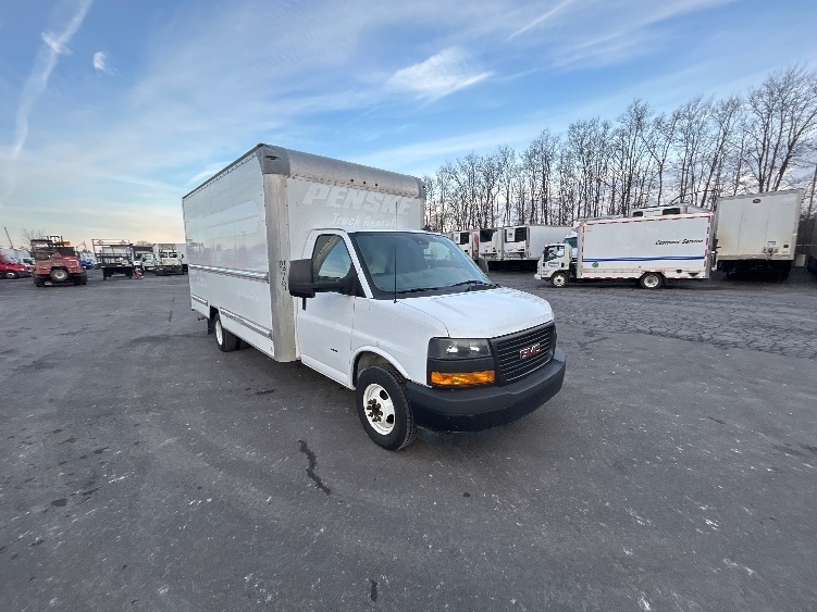 2021 GMC SAVANA in Liverpool, NY