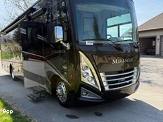 2022 Thor Motor Coach Miramar 35.2 in kingsport TN