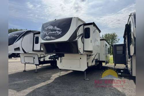 2015 Heartland Big Country 3070 RE in north east PA