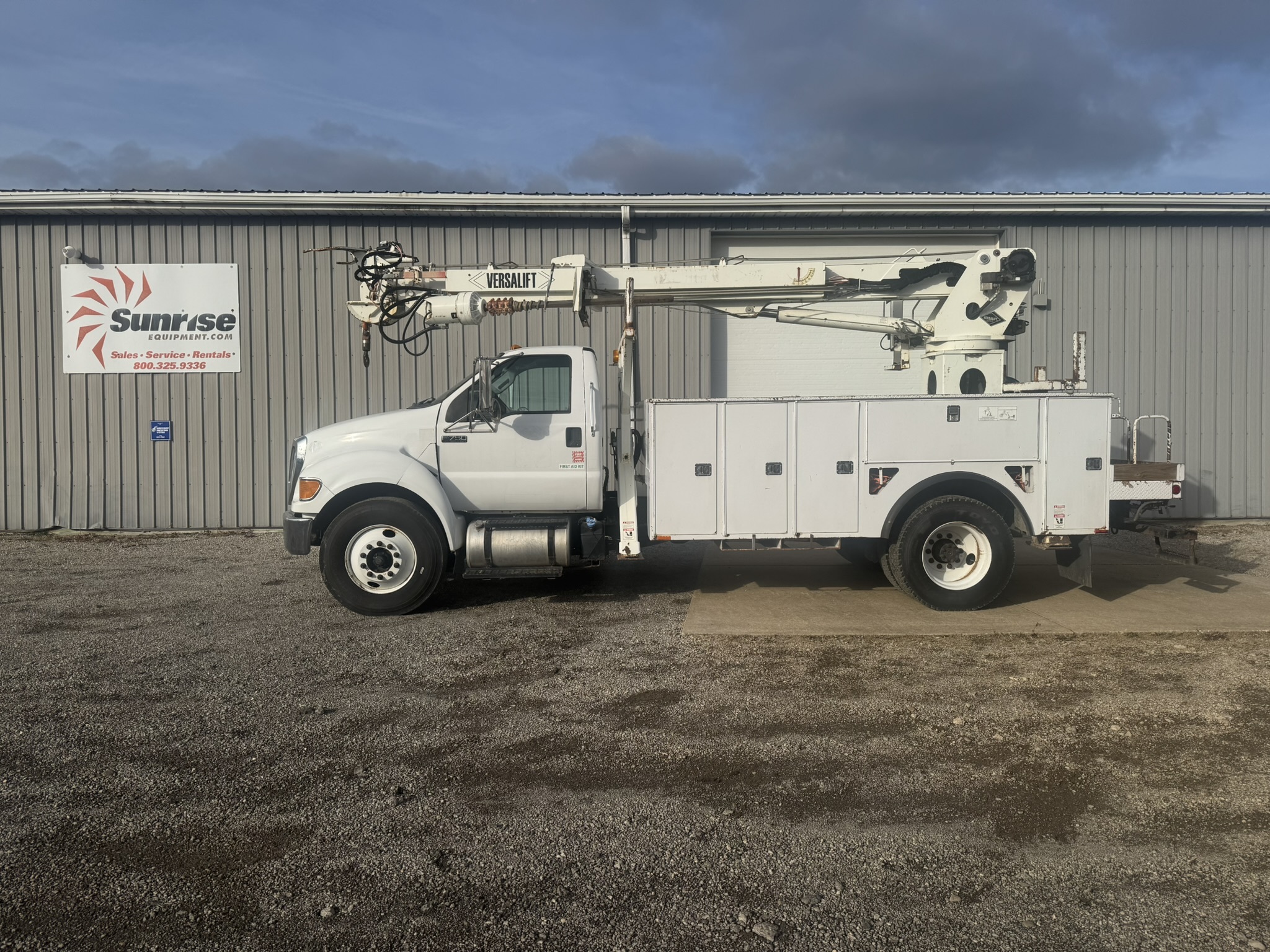 2015 FORD F750 in Canton, OH