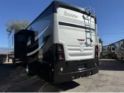 2016 FLEETWOOD BOUNDER 35K