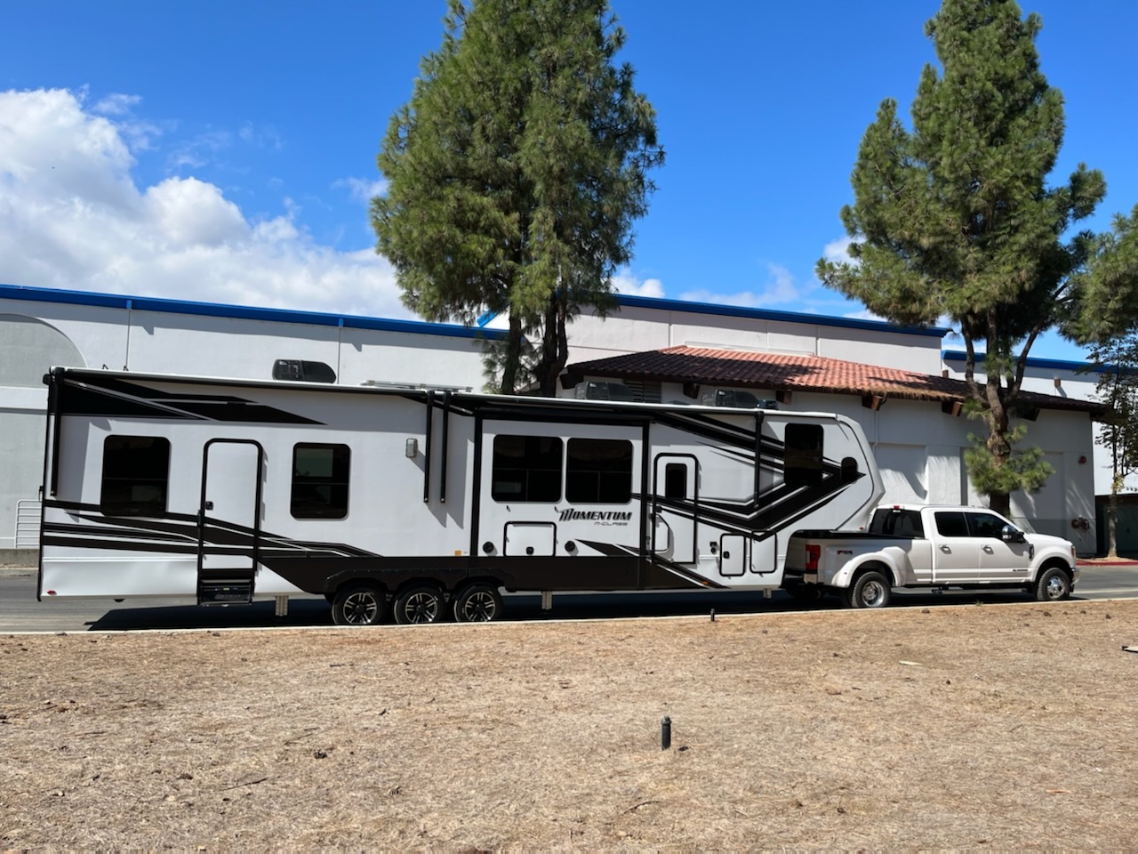 2023 Grand Design MOMENTUM M-CLASS 398M in fallon NV